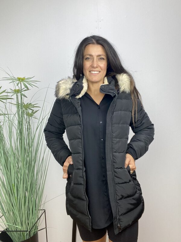 ONLCAMILLA HOOD FUR COAT SORT - Image 4