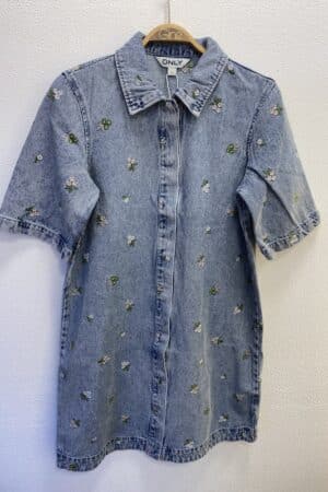 ONLVERA-BELLE S/S FLOWER DRESS LIGHT BLUE DENIM