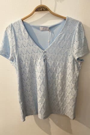 VIAMALINA V-NECK SS TOP LYSEBLÅ